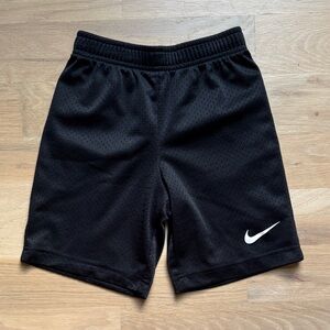 Boys’ Nike Multi Dri-FIT Mesh Athletic Shorts - Size XS (6-7 YRS)